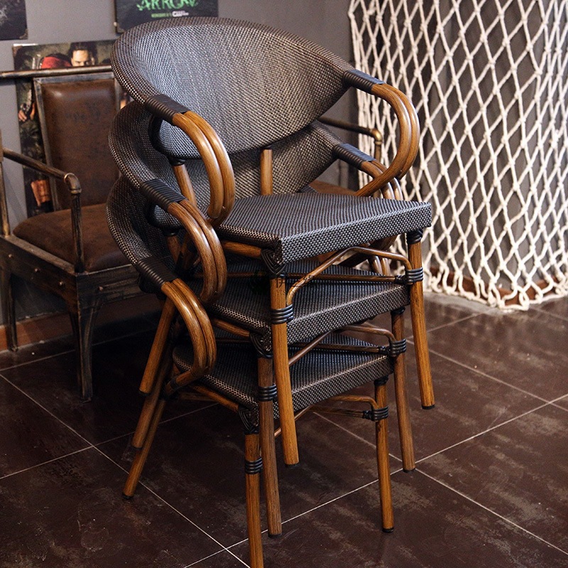 Outdoor-Tisch- und Stuhl-Set,  – Outdoor Furniture Table And Chairs Bewertung und Preis